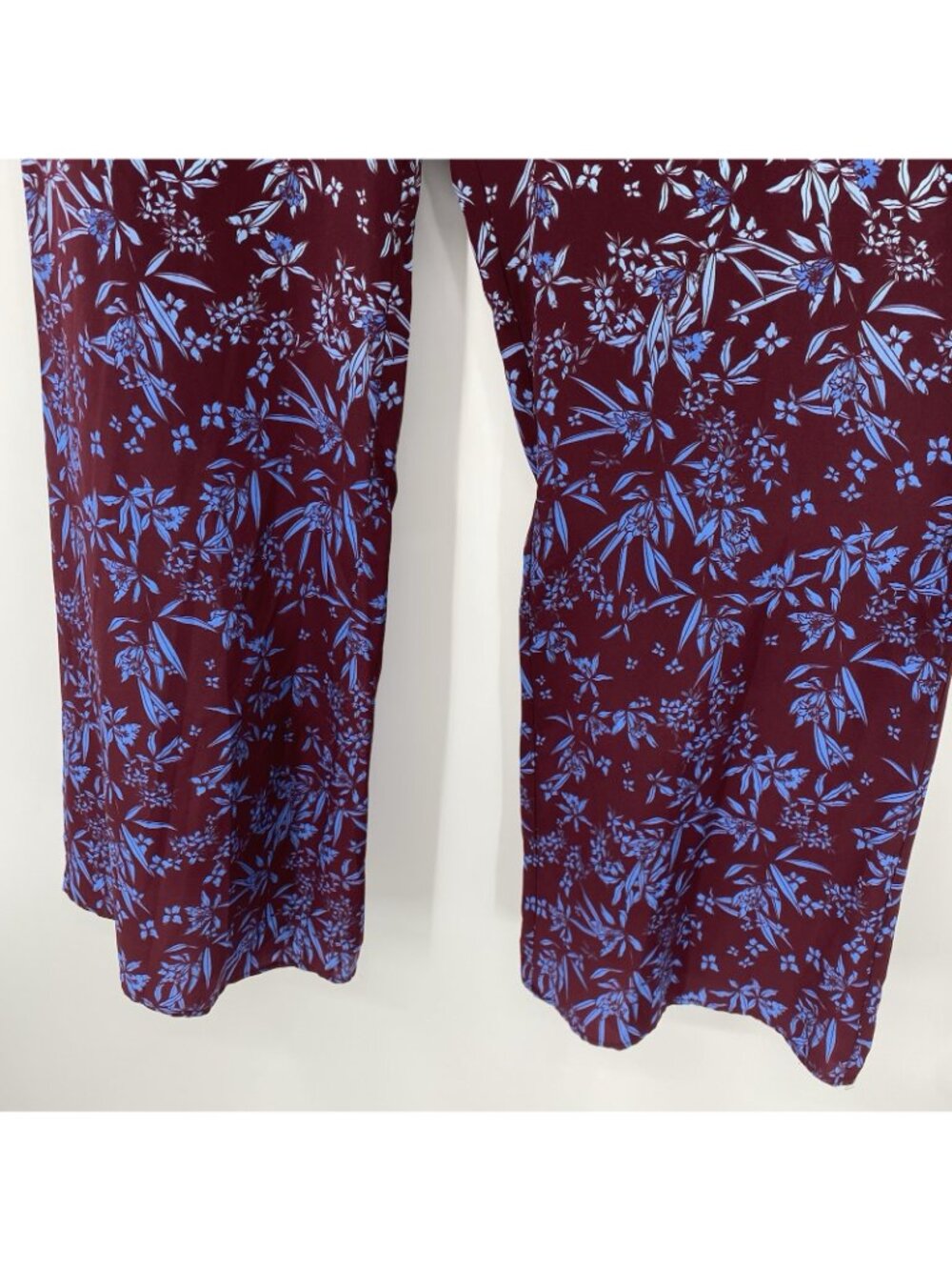 INTERMIX Women’s Size M Bilson Print 100% Silk Pants Wide Leg Floral High Waist - Picture 5 of 13